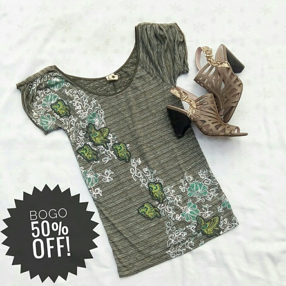 Free People Tops - 🚨LOWEST🚨Free People Green Butterfly T-Shirt